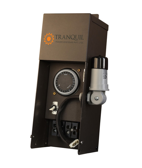Landscape lighting multi-tap LV transformers with timer and photocell